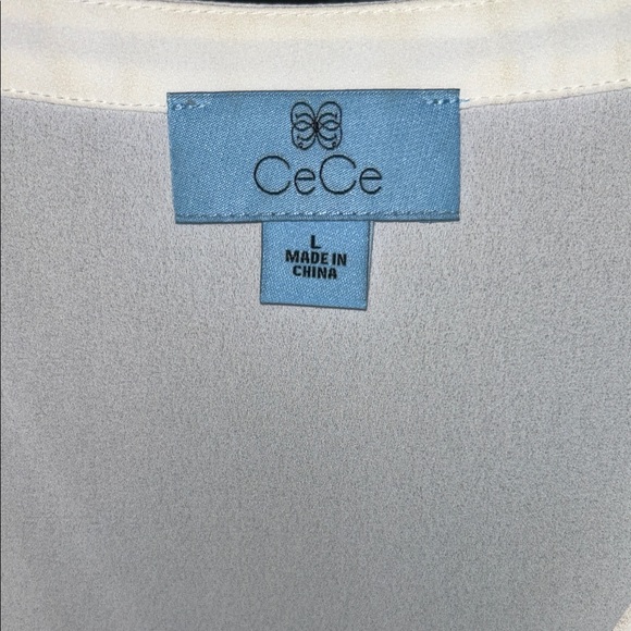 CeCe White Lace Sleeve Blouse Size L. - Picture 2 of 6